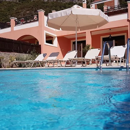 6 Emerald Bay Μπαρμπάτι